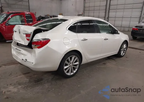 2015 Buick Verano Leather Group z USA, uszkodzony, nr VIN 1G4PS5SK8F4185478